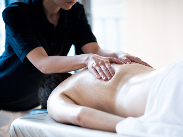 Rückenmassage - Medical Wellness - Immanuel Medizin Zehlendorf