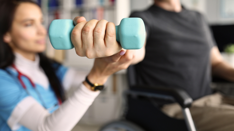 Anleitung Hanteltraining - Sportmedizin - Immanuel Medizin Zehlendorf